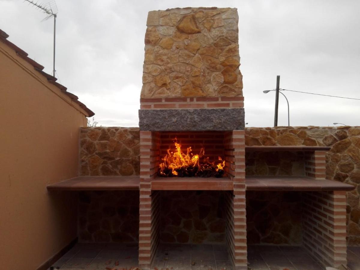 La Cerca De Torrecaballeros, A 10 Min De Segovia Exterior photo